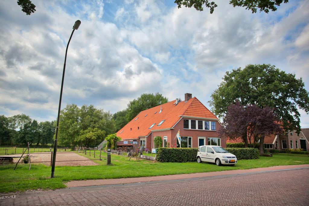 Slaopen En Stoet Anderen Exterior foto